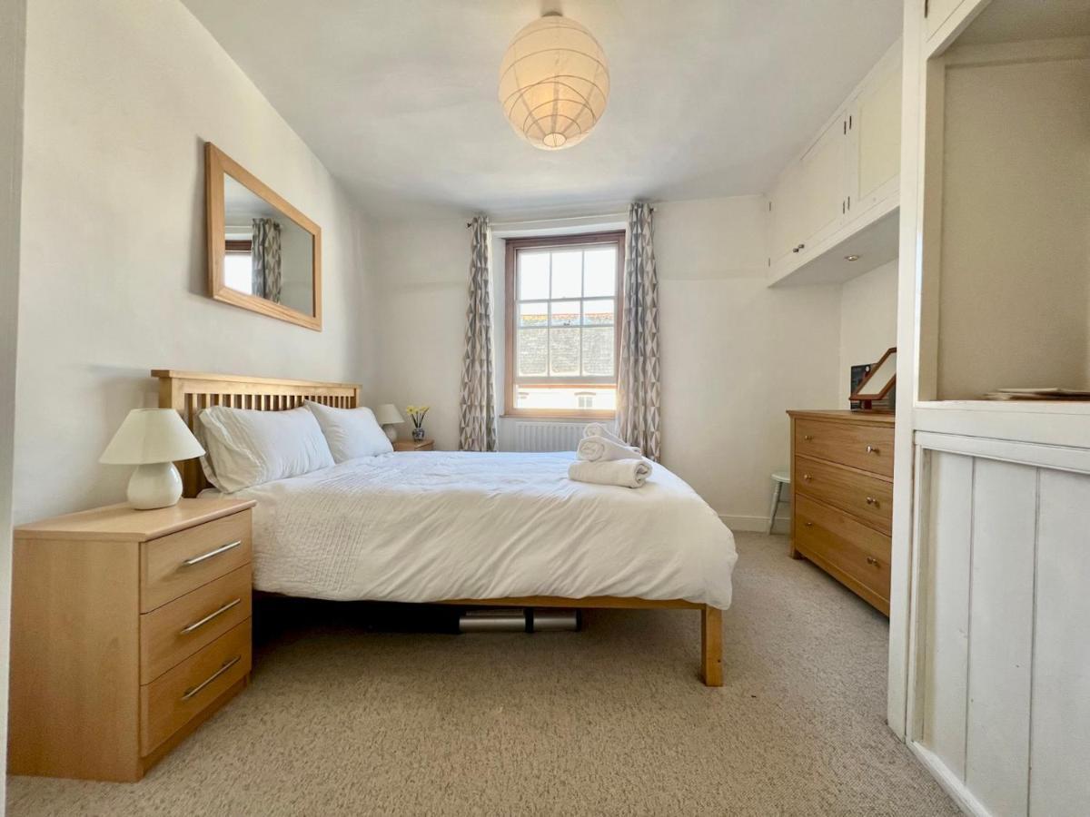 Pass The Keys 64 Church Street Characterful 2-Bed Cottage In The Heart Of Town Kingsbridge  Exteriér fotografie