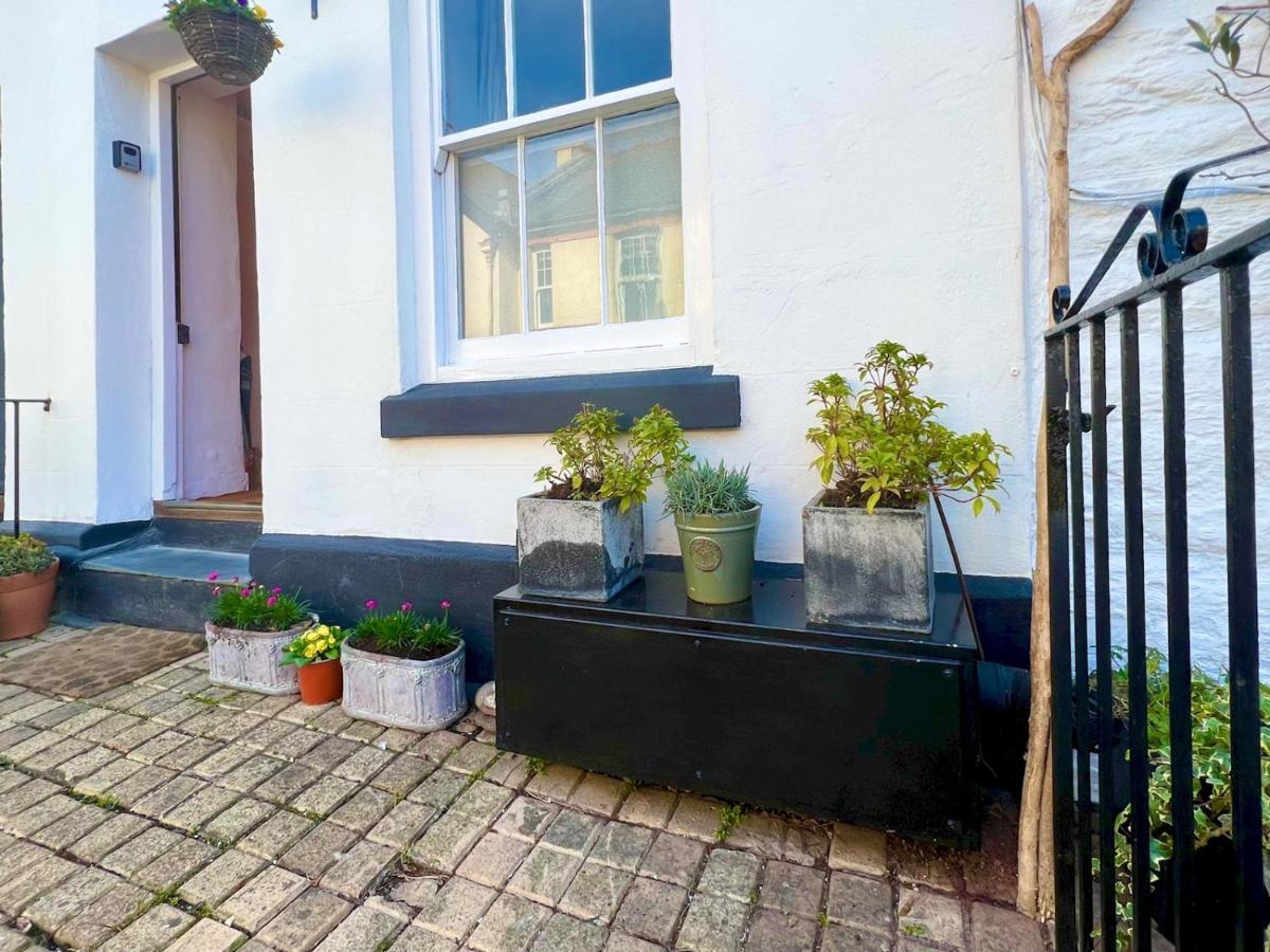 Pass The Keys 64 Church Street Characterful 2-Bed Cottage In The Heart Of Town Kingsbridge  Exteriér fotografie